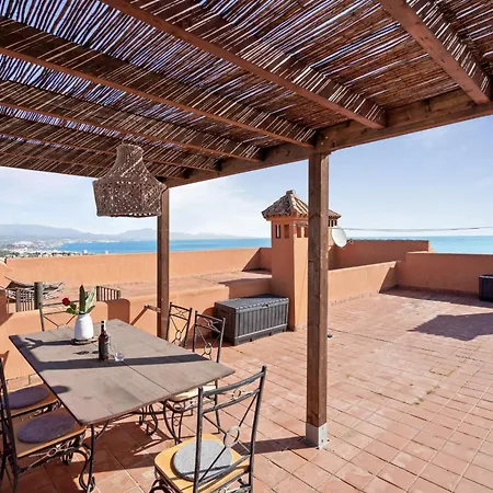 6 Penthouse With Stunning Views Apartment